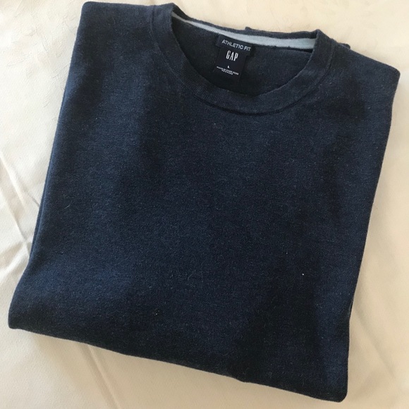 Men’s GAP Sweater - Picture 2 of 3